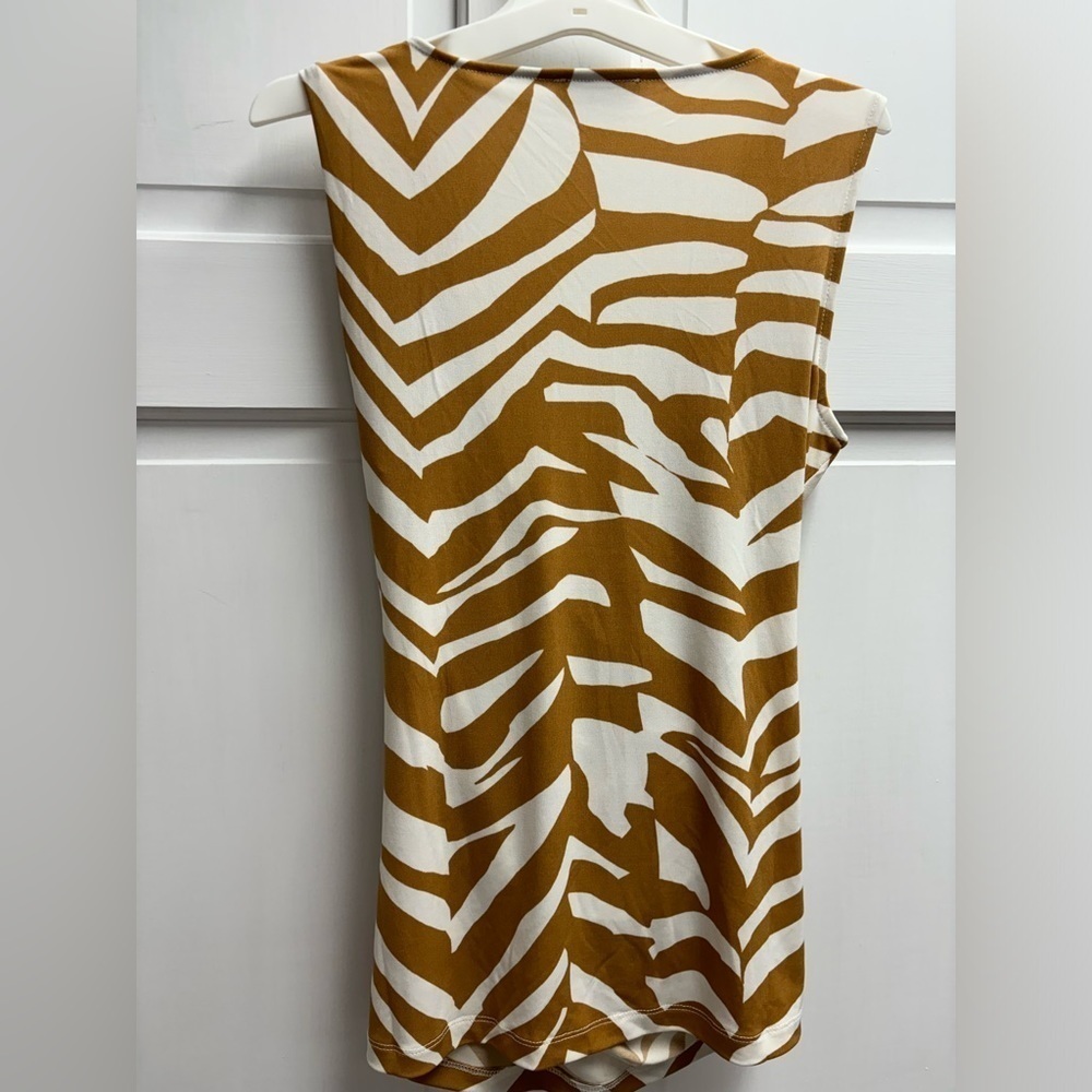 xNot Available Tahari Sleeveless Zebra Print V-Neck Professional Blouse Sm - Picture 7 of 9